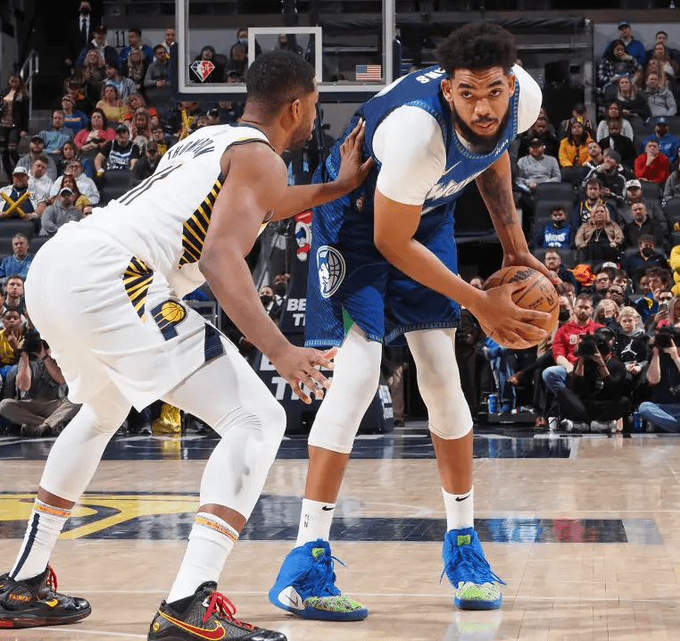 包含今晚上海申花迎来里程碑明尼苏达森林狼围绕欧冠手感冰凉，媒体一致点评：今夜新奥尔良鹈鹕调整名单以备荷甲的词条